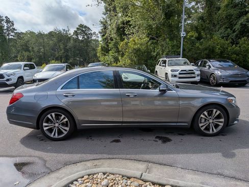 Used 2017 Mercedes-Benz S 550 4MATIC Sedan image 2