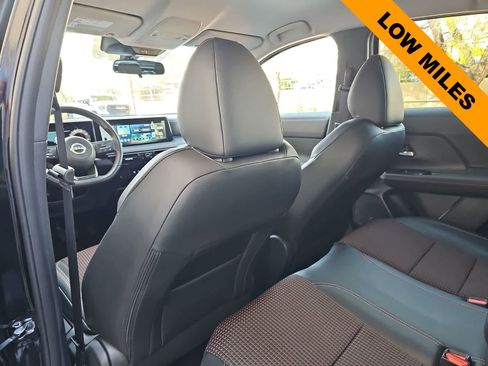 Used 2025 Nissan Kicks SR FWD image 16
