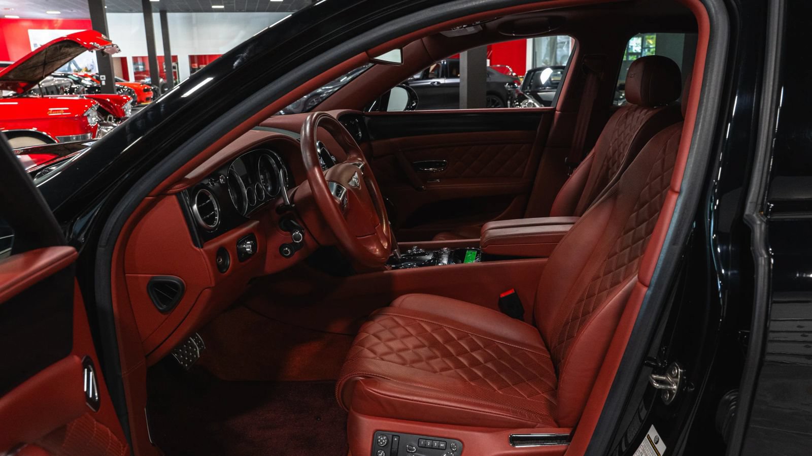 Used 2018 Bentley Flying Spur S W12 AWD/4WD image 17
