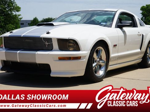 Used 2007 Ford Mustang GT RWD image 1