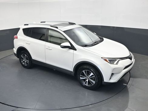 Used 2017 Toyota RAV4 XLE image 19