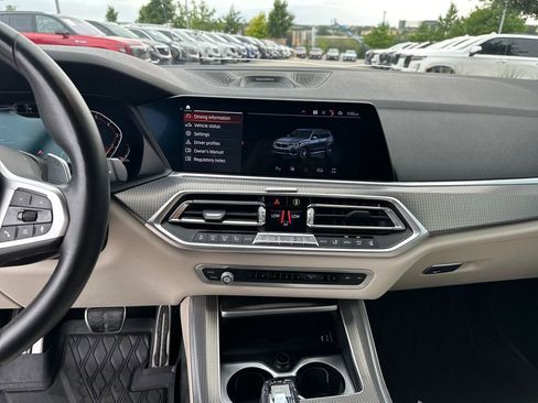 Used 2019 BMW X5 xDrive50i w/ M Sport Package AWD/4WD image 22