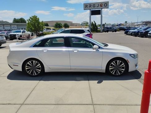 Used 2019 Lincoln MKZ Reserve FWD image 4