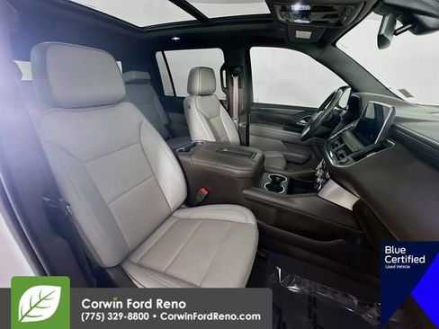 Used 2022 GMC Yukon XL SLT w/ SLT Premium Package AWD/4WD image 32
