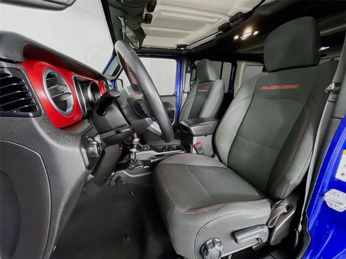 Used 2019 Jeep Wrangler Unlimited Rubicon w/ Cold Weather Group image 23