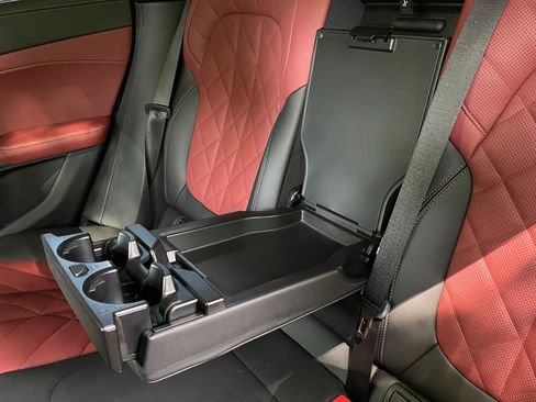 Used 2026 BMW X6 M60i image 28