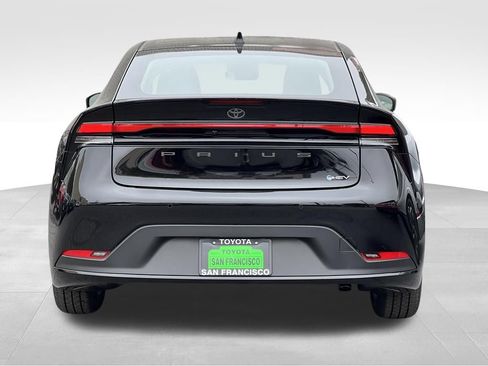 New 2027 Toyota Prius LE FWD image 4