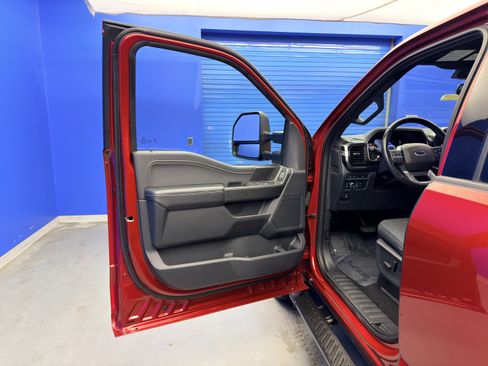 Used 2022 Ford F150 XLT w/ Equipment Group 302A High AWD/4WD image 10