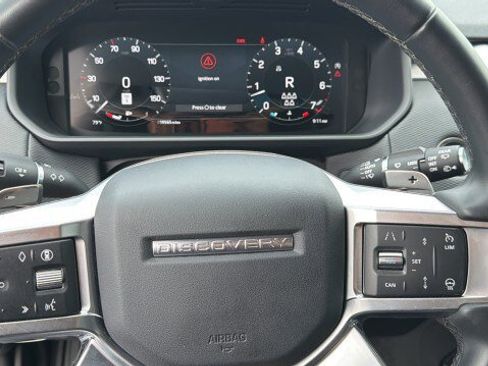 Used 2024 Land Rover Discovery Dynamic SE AWD/4WD image 28