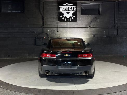 Used 2015 Chevrolet Camaro LT w/ 1LT Preferred Package image 4