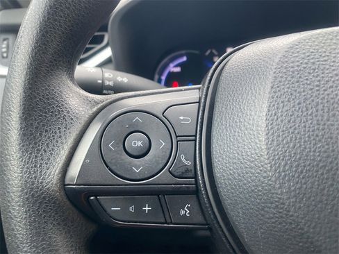 Used 2024 Toyota RAV4 XLE image 22