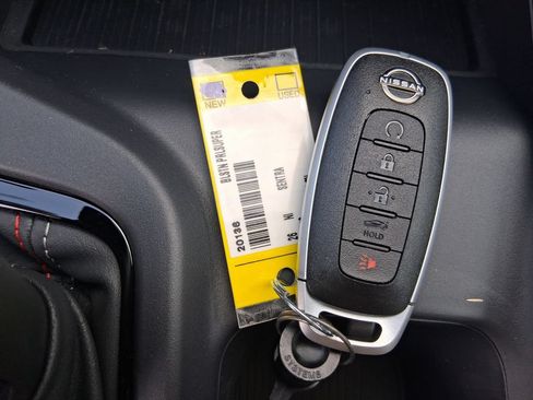 New 2026 Nissan Sentra SR w/ Floor Mat Package FWD image 33