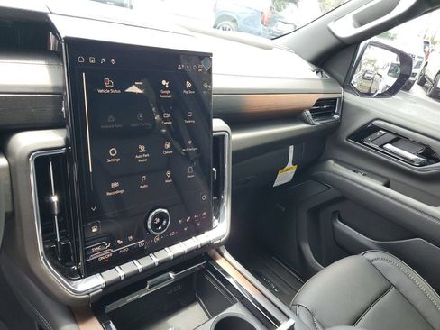New 2026 GMC Yukon Denali w/ LPO, Floor Liner Package RWD image 26