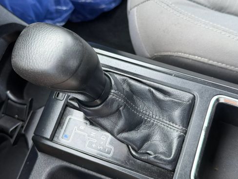 Used 2016 Toyota Tacoma SR RWD image 24