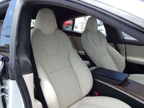 Used 2022 Tesla Model S AWD/4WD image 24