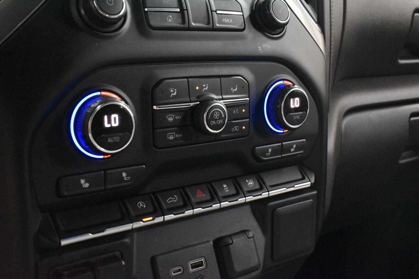 Used 2020 Chevrolet Silverado 1500 RST w/ All-Star Edition RWD image 16