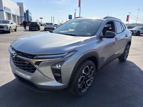 New 2026 Chevrolet Trax RS FWD image 10