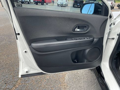 Used 2021 Honda HR-V Sport image 15