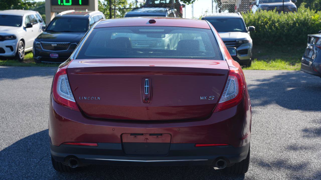 Used 2013 Lincoln MKS FWD image 5