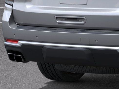 New 2026 Chevrolet Suburban High Country AWD/4WD image 15