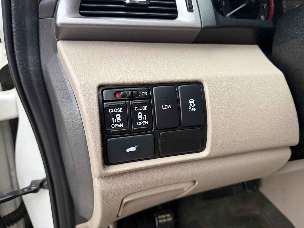 Used 2017 Honda Odyssey EX-L image 24