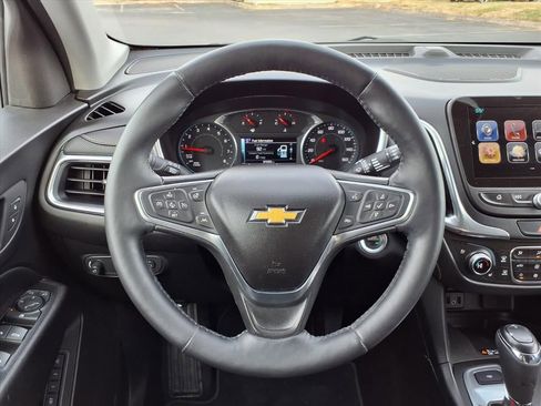 Used 2018 Chevrolet Equinox Premier image 15