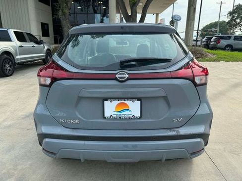 Used 2023 Nissan Kicks SV FWD image 7