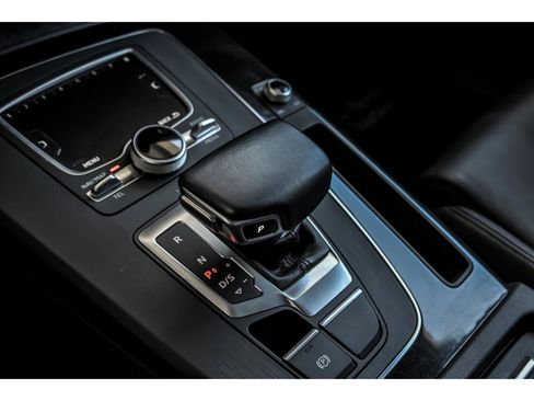 Used 2019 Audi Q5 Prestige w/ Prestige Package AWD/4WD image 23