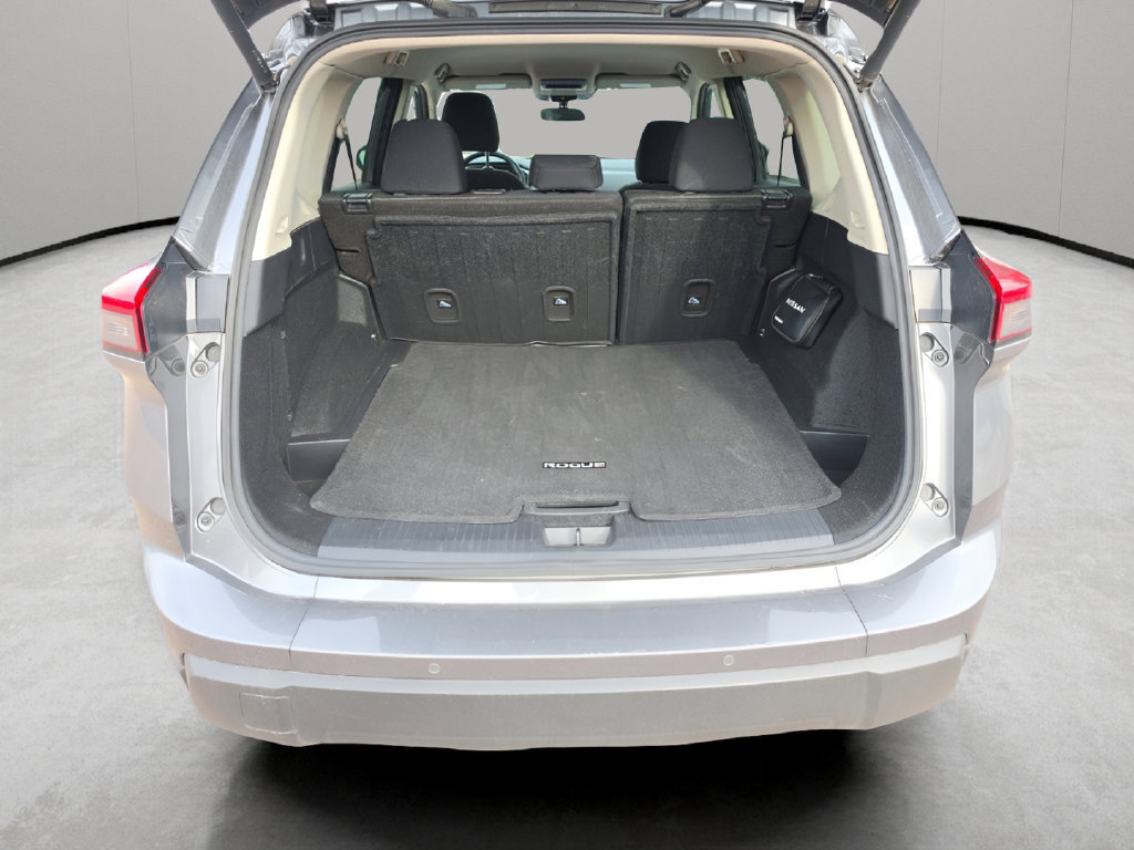 Used 2026 Nissan Rogue SV AWD/4WD image 13