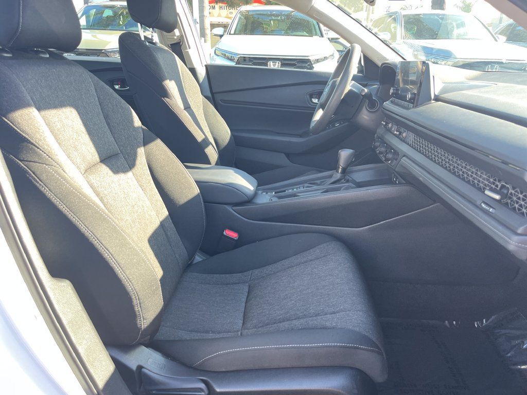 Used 2024 Honda Accord EX image 42