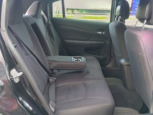 Used 2013 Chrysler 200 LX FWD image 21