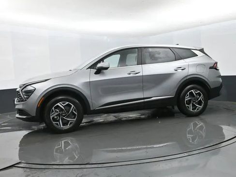 Used 2025 Kia Sportage LX AWD/4WD image 5
