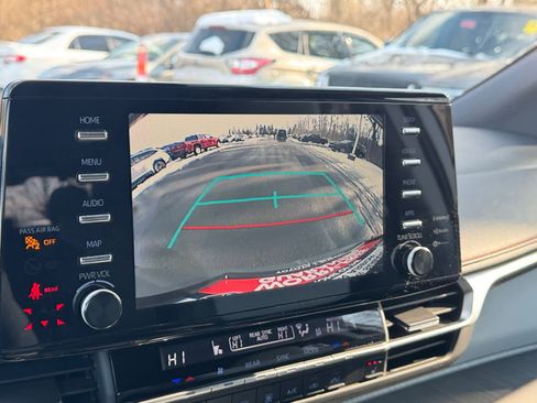 Certified 2021 Toyota Sienna XSE image 25