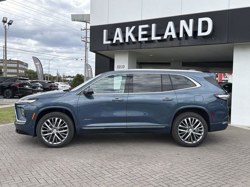 New 2026 Buick Enclave Avenir w/ Super Cruise Package FWD image 3