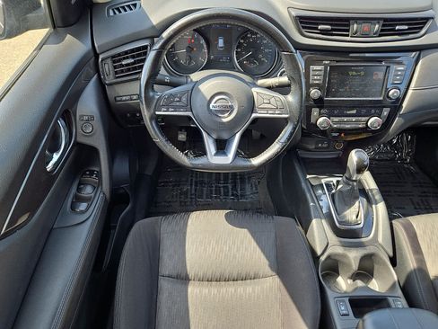 Used 2020 Nissan Rogue SV AWD/4WD image 12