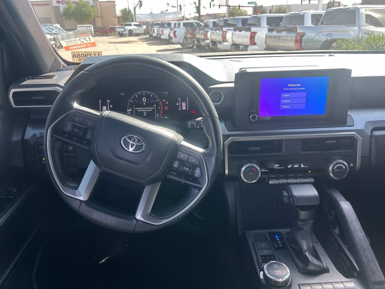 Used 2025 Toyota 4Runner SR5 AWD/4WD image 11