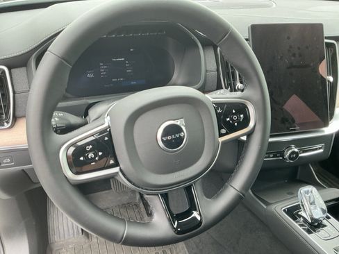 New 2026 Volvo XC90 B6 Plus w/ Protection Package Premier AWD/4WD image 12