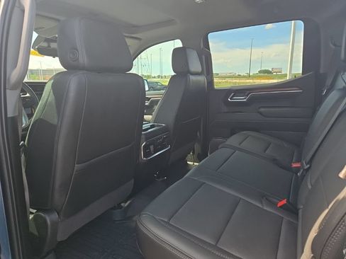 Used 2025 GMC Sierra 1500 Denali w/ Denali Reserve Package AWD/4WD image 12