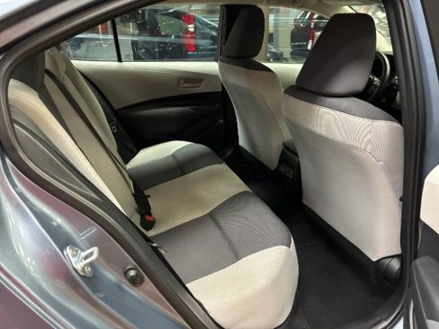 Used 2024 Toyota Corolla LE image 31