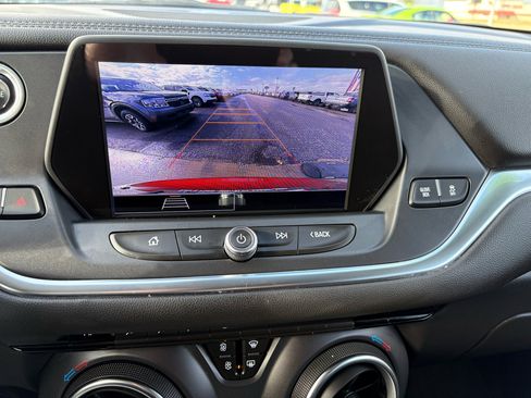 Used 2021 Chevrolet Blazer LT image 24