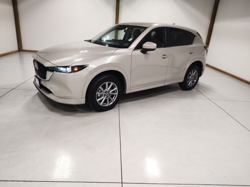 Used 2025 MAZDA CX-5 AWD 2.5 S w/ Select Package image 4