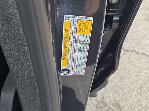 Used 2023 Chevrolet Equinox LT image 6