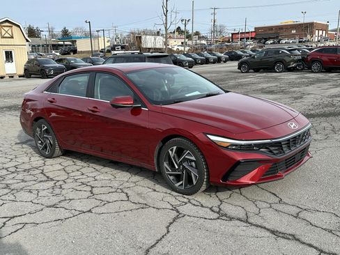 Certified 2024 Hyundai Elantra Limited image 2