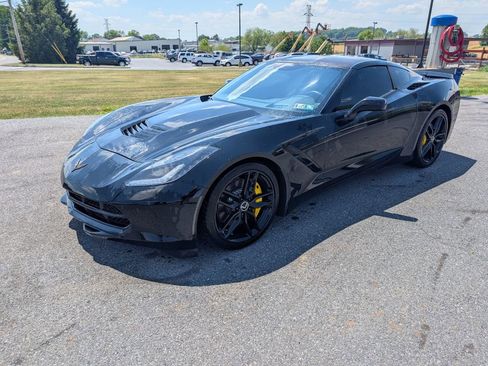 Used 2014 Chevrolet Corvette Stingray Coupe w/ 2LT Preferred Equipment Group RWD image 2