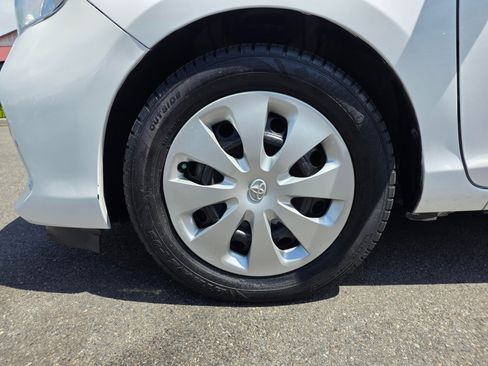 Used 2013 Toyota Prius C One FWD image 9