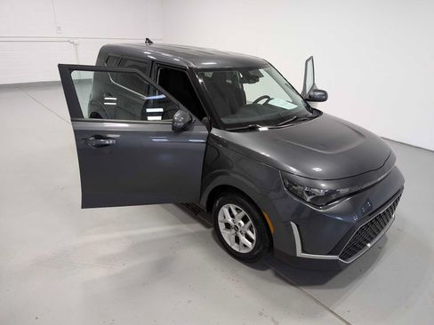 Certified 2023 Kia Soul LX w/ Option Group 015 FWD image 16