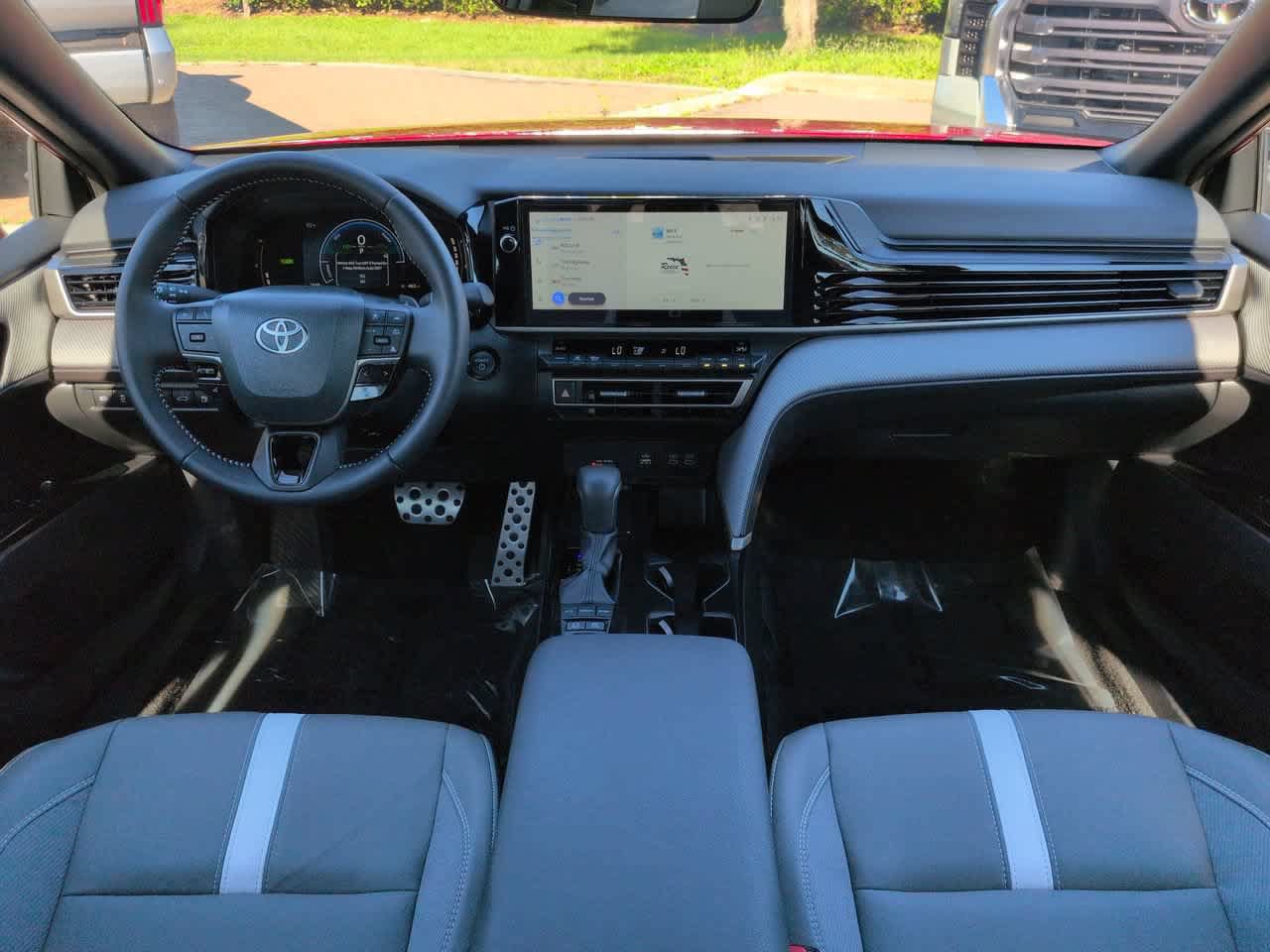 Used 2026 Toyota Camry SE w/ Multimedia Upgrade Package FWD image 14