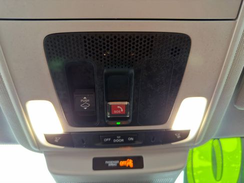 Used 2023 Honda Accord EX-L image 24