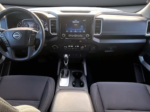 Used 2024 Nissan Frontier SV w/ Hardbody Edition image 8