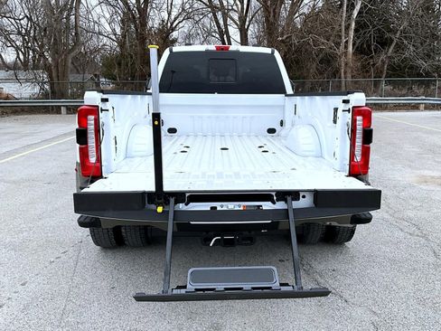 New 2026 Ford F450 King Ranch w/ FX4 Off-Road Package AWD/4WD image 10